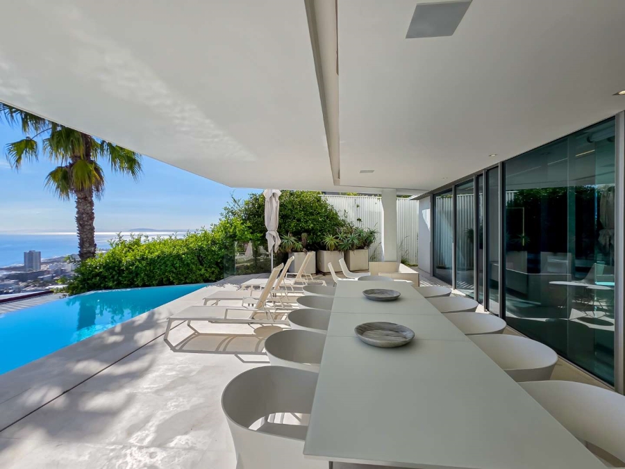 5 Bedroom Property for Sale in Fresnaye Western Cape